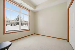 1256 County Rd D E, Maplewood, MN 55109 - Photo 25