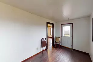 77348 325th St, Ellendale, MN 56026 - Photo 17