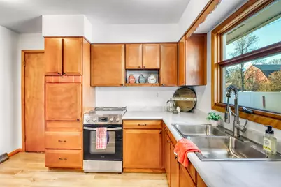 1119 Elm Street S, Moorhead, MN 56560 - Photo 5