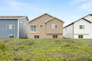 2623 38th Ave S, Moorhead, MN 56560 - Photo 33