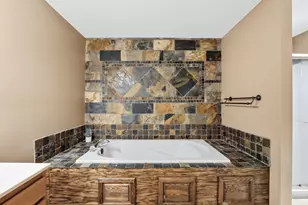 1705 Vale Ct, Faribault, MN 55021 - Photo 29