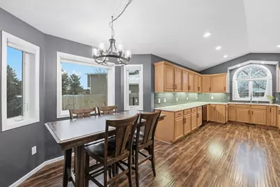 1705 Vale Court, Faribault, MN 55021 - Photo 11