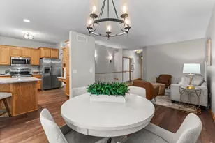 2208 Liberty Ln, Eagan, MN 55122 - Photo 9