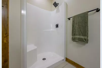 1332 Bradford Street SE, Hutchinson, MN 55350 - Photo 13