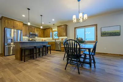 1332 Bradford Street SE, Hutchinson, MN 55350 - Photo 5