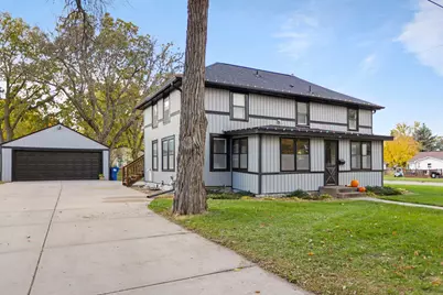 726 7th Avenue NW, Faribault, MN 55021 - Photo 7