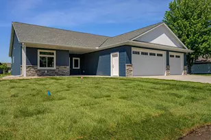 1308 Sherwood St SE, Hutchinson, MN 55350 - Photo 19