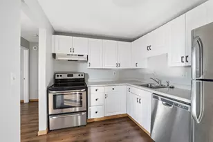 78 10th Street E, Saint Paul, MN 55101 - Photo 3