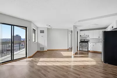 78 10th Street E #1802, Saint Paul, MN 55101 - Photo 9