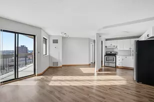 78 10th Street E, Saint Paul, MN 55101 - Photo 9