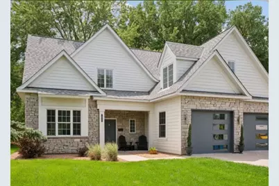 1032 Gardner Street E, Wayzata, MN 55391 - Photo 1