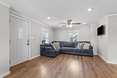 614 Elliott Avenue N, Glencoe, MN 55336 - Photo 5