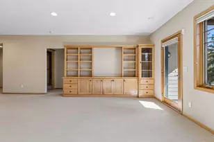 8117 Xerxes Cir, Bloomington, MN 55431 - Photo 23