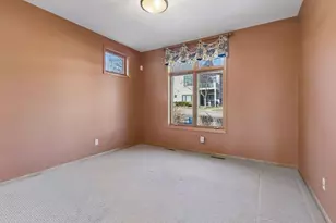 8117 Xerxes Cir, Bloomington, MN 55431 - Photo 19