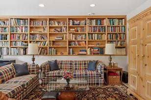 8117 Xerxes Cir, Bloomington, MN 55431 - Photo 33