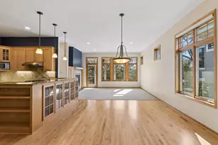 8117 Xerxes Cir, Bloomington, MN 55431 - Photo 5