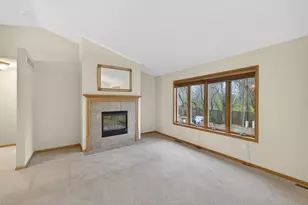1606 17th St SW, Austin, MN 55912 - Photo 5