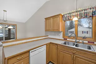 1606 17th St SW, Austin, MN 55912 - Photo 9