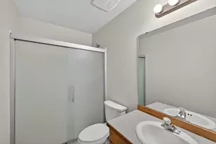 1606 17th St SW, Austin, MN 55912 - Photo 15