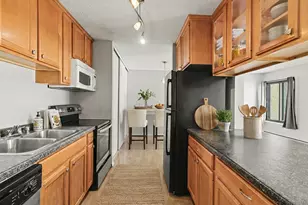 4110 Rahn Rd, Eagan, MN 55122 - Photo 3