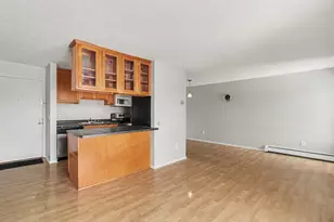 4110 Rahn Rd, Eagan, MN 55122 - Photo 3