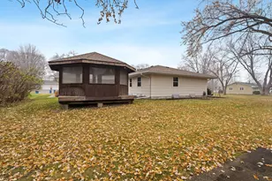 601 E 103rd St, Bloomington, MN 55420 - Photo 31
