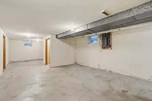 601 E 103rd St, Bloomington, MN 55420 - Photo 23