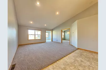 75 Crown Pointe Curve, Hudson, WI 54016 - Photo 7