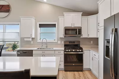 1340 Chestnut Circle, Carver, MN 55315 - Photo 13