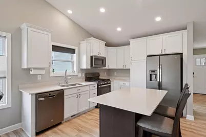 1340 Chestnut Circle, Carver, MN 55315 - Photo 11