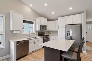 1340 Chestnut Cir, Carver, MN 55315 - Photo 11