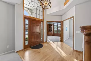 10147 Gristmill Ridge, Eden Prairie, MN 55347 - Photo 5