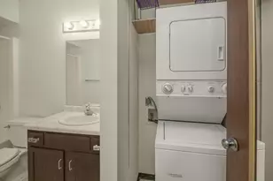 1181 Edgcumbe Rd, Saint Paul, MN 55105 - Photo 11