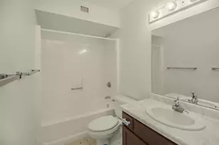 1181 Edgcumbe Rd, Saint Paul, MN 55105 - Photo 9