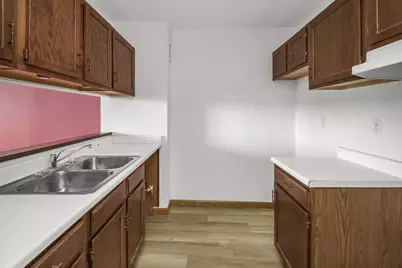 1181 Edgcumbe Road #406, Saint Paul, MN 55105 - Photo 7