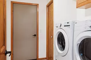 6415 Mere Dr, Eden Prairie, MN 55346 - Photo 17