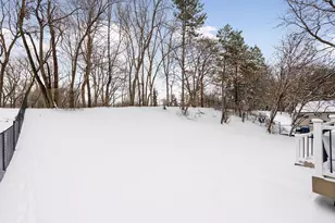 6415 Mere Dr, Eden Prairie, MN 55346 - Photo 37