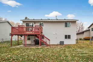 738 Manor St, Vadnais Heights, MN 55127 - Photo 21