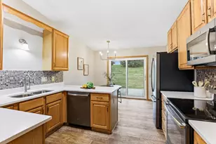 3635 Zinnia Ln N, Plymouth, MN 55441 - Photo 9