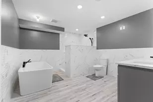 963 Golfview Ave, Zumbrota, MN 55992 - Photo 1