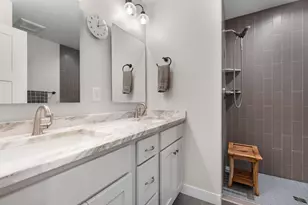 963 Golfview Ave, Zumbrota, MN 55992 - Photo 9