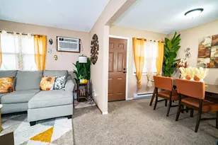 903 Marion St, Saint Paul, MN 55117 - Photo 9