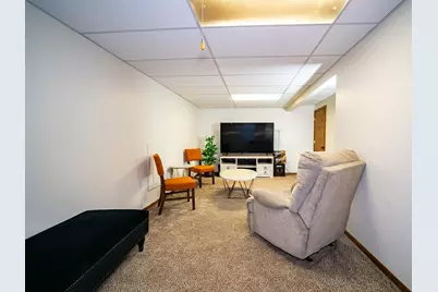 903 Marion Street, Saint Paul, MN 55117 - Photo 15