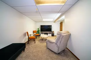 903 Marion St, Saint Paul, MN 55117 - Photo 15