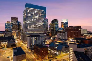 1201 Yale Pl, Minneapolis, MN 55403 - Photo 11