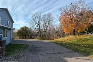 1640 Helena Rd N, Oakdale, MN 55128 - Photo 21