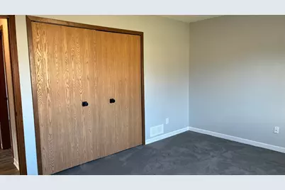 1640 Helena Road N, Oakdale, MN 55128 - Photo 11