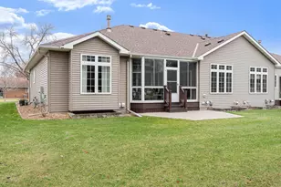 1985 Raspberry Ridge Pl NE, Owatonna, MN 55060 - Photo 9