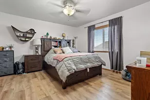 4758 Townsite Pl S, Fargo, ND 58104 - Photo 11