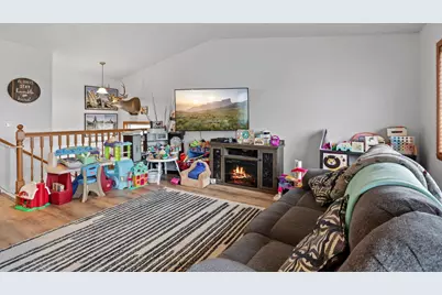 4758 Townsite Place S, Fargo, ND 58104 - Photo 5